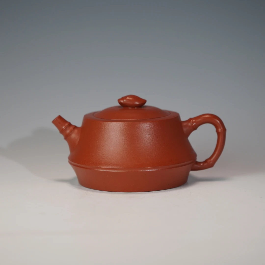 lot.22244 周铭 小红泥知足常乐壶 200cc