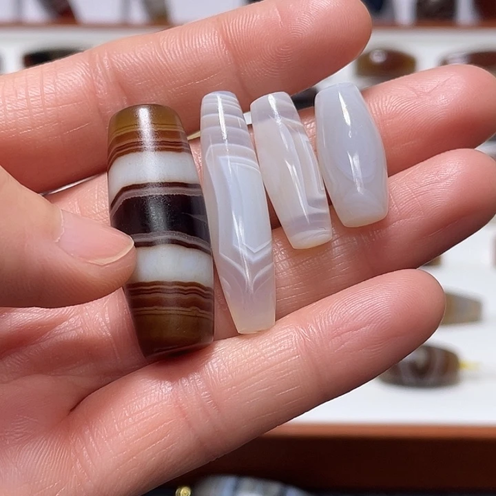 紫***来玛瑙/玉髓未镶嵌颈饰