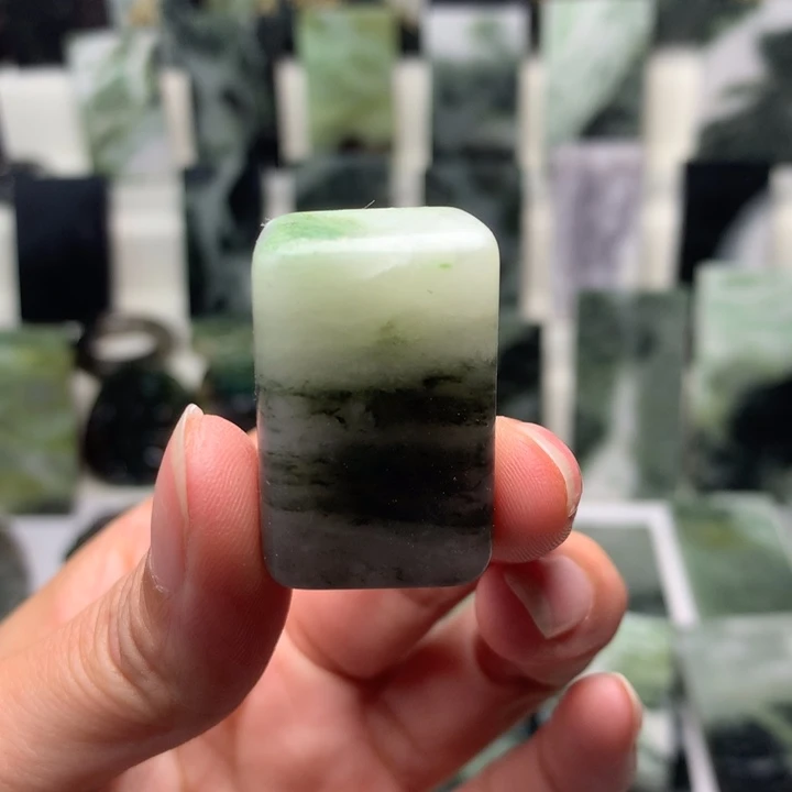 独山玉颈饰未镶嵌L****n