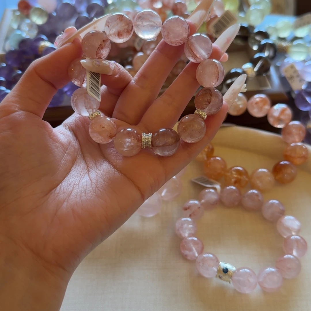 水晶手链未镶嵌小***?