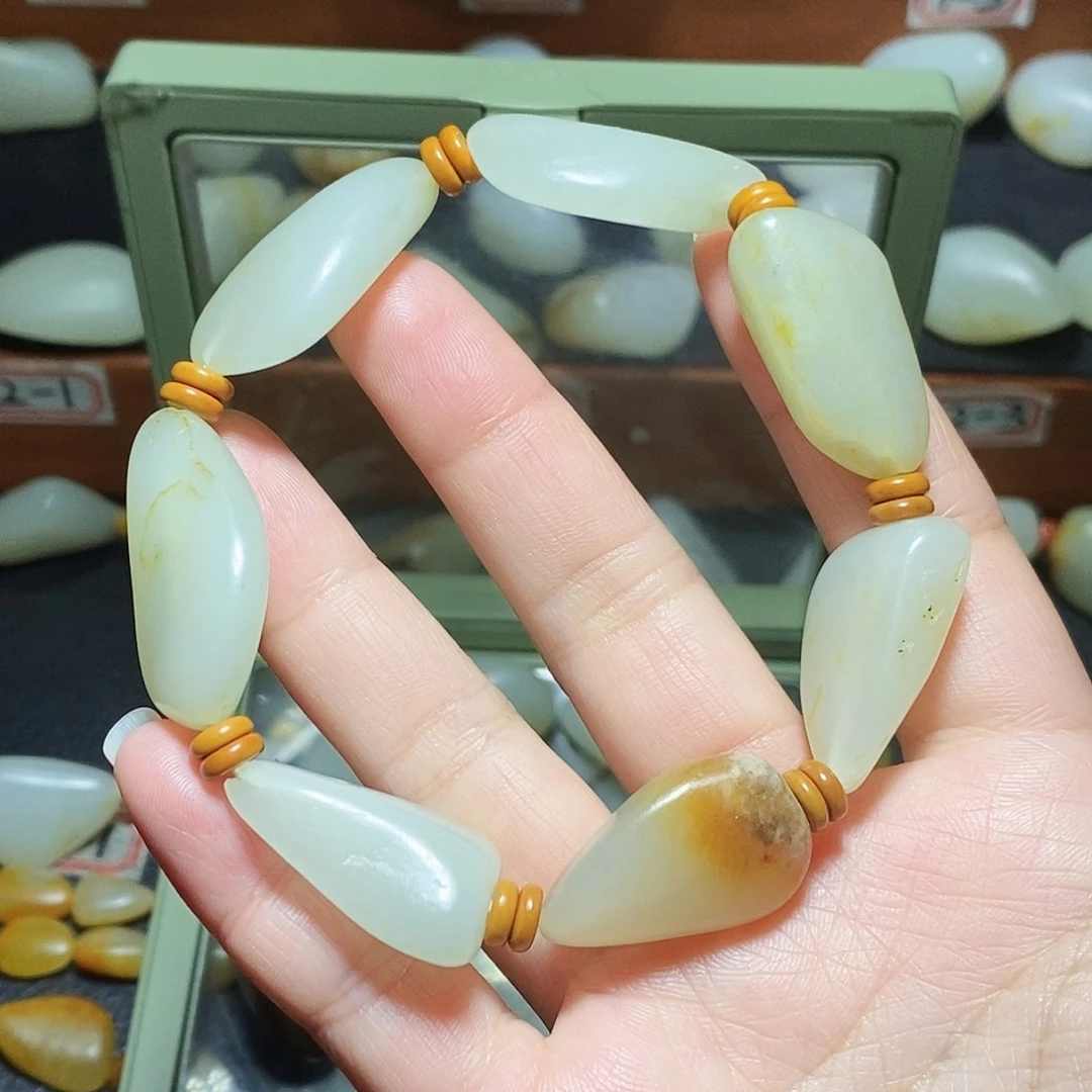 和田玉未镶嵌手链