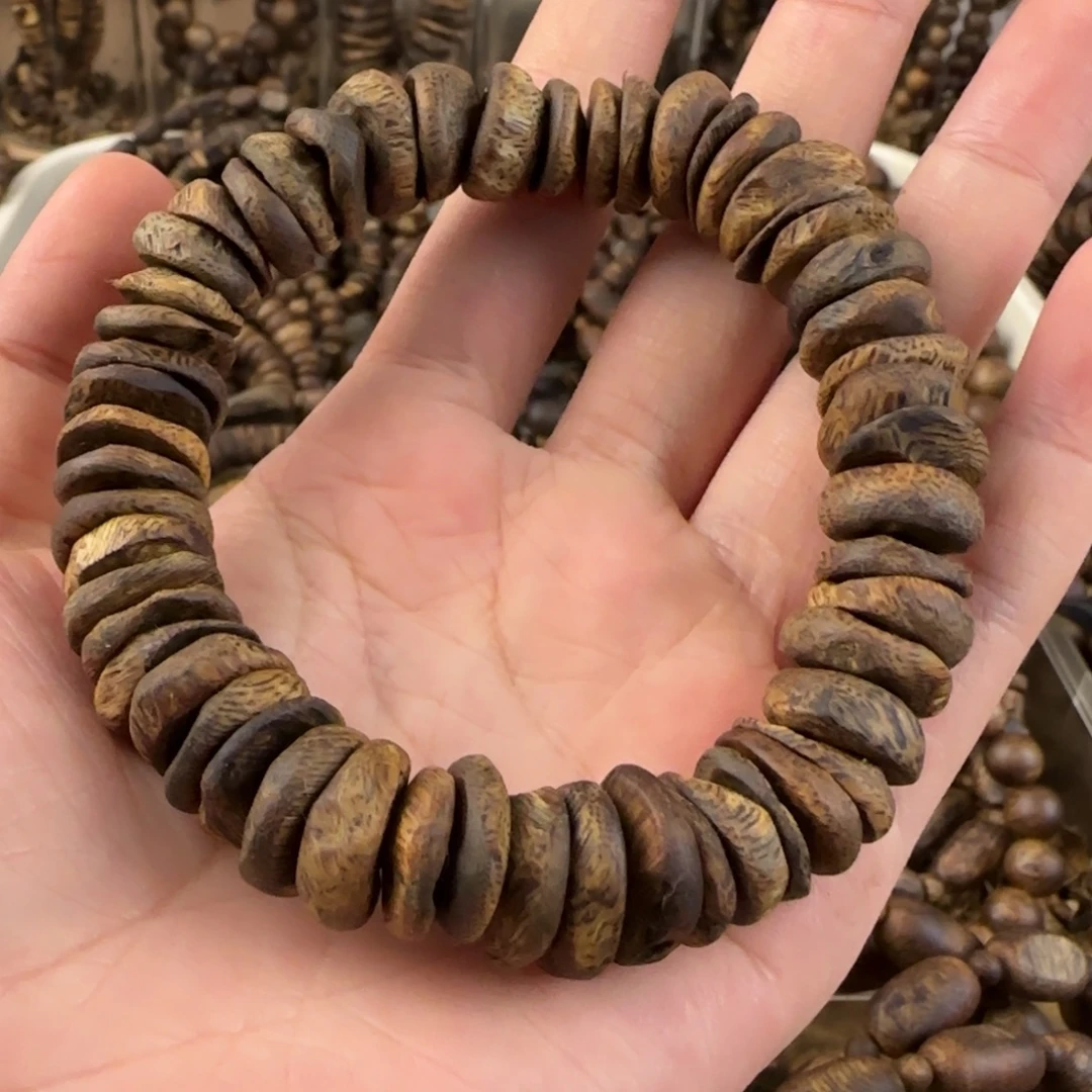 山***水手串沉香奇楠手串17.8克