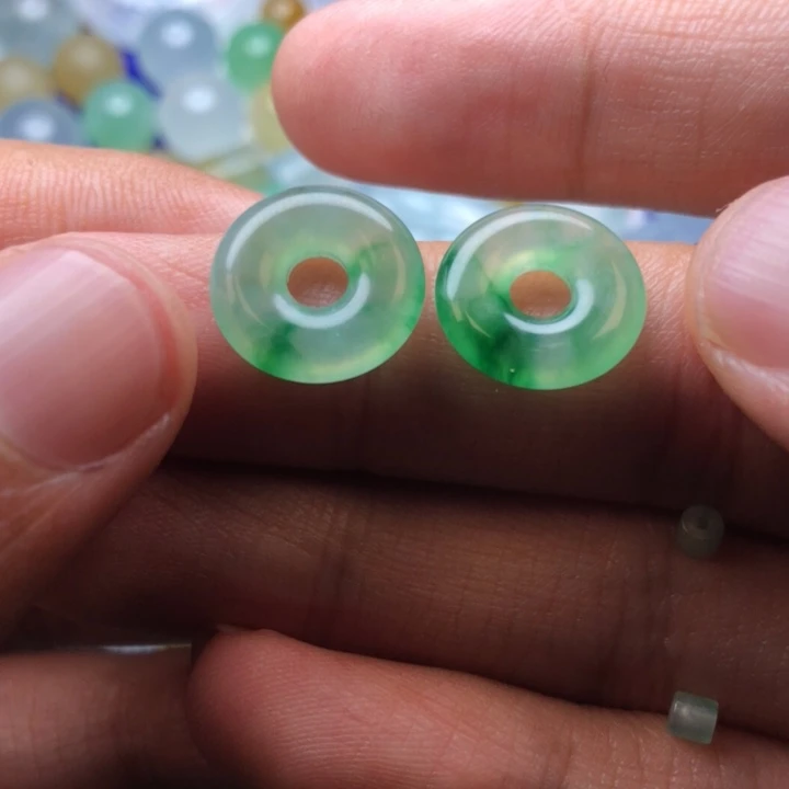 未镶嵌定制翡翠挂件