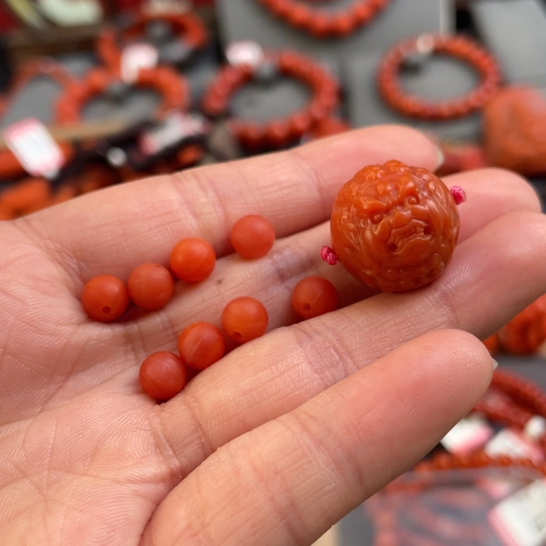 南红玛瑙雕刻未镶嵌悦****）