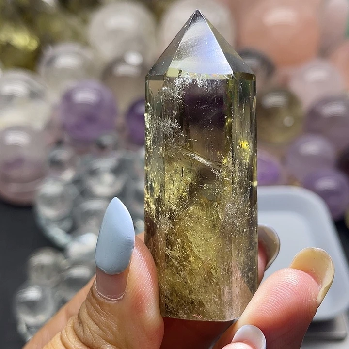 水晶珠宝半成品未镶嵌5黄水晶柱