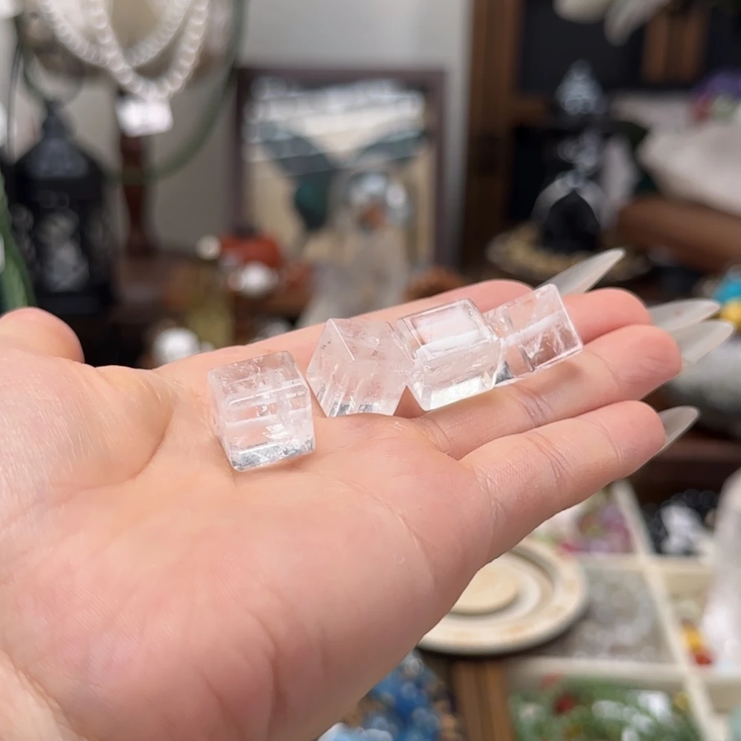 未镶嵌吊坠(不含链)水晶雪花幽灵方糖吊坠卡12多样性发一