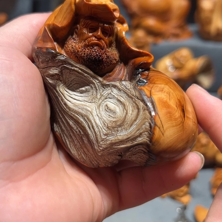 柏木（崖柏）点点关注