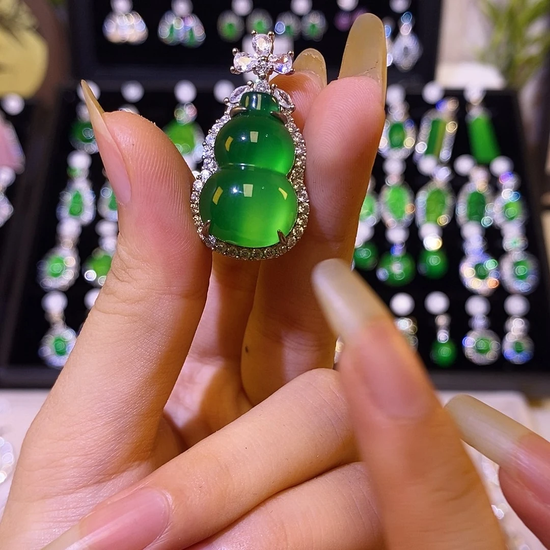 玛瑙/玉髓颈饰合金