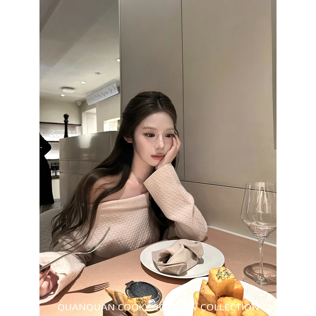 圈圈cooky【12.23 20点上新】玲奈芭莉 链条斜肩毛衫L1232Z