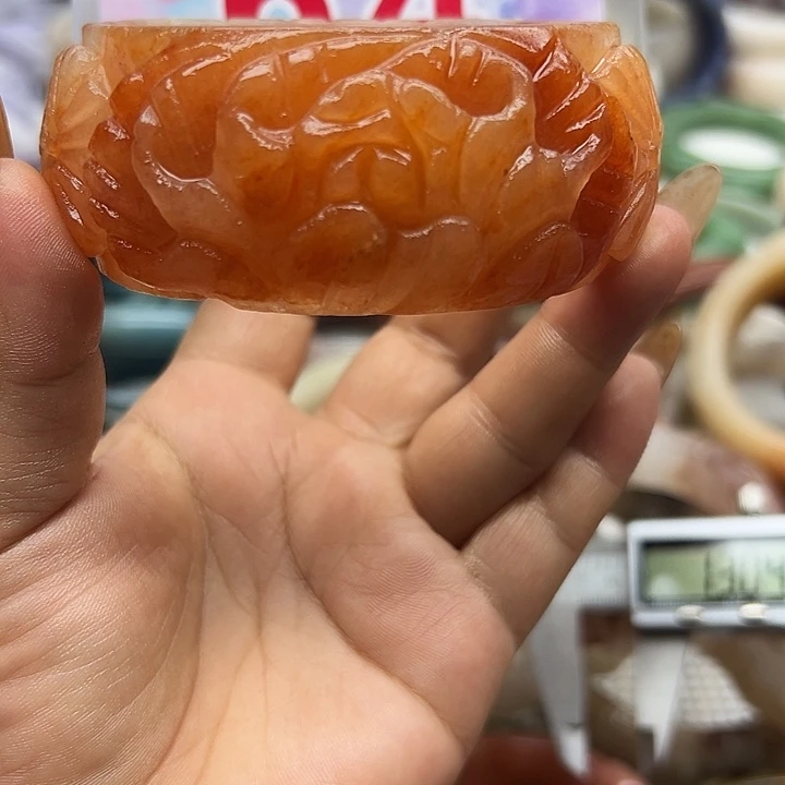 石英岩玉手镯未镶嵌