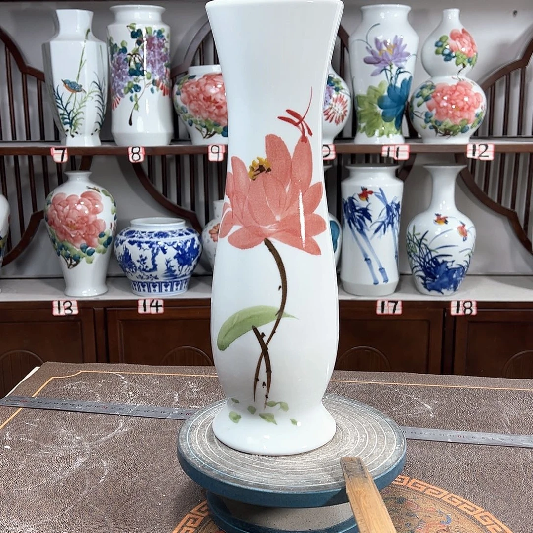 摆件景德镇陶瓷蛮红荷