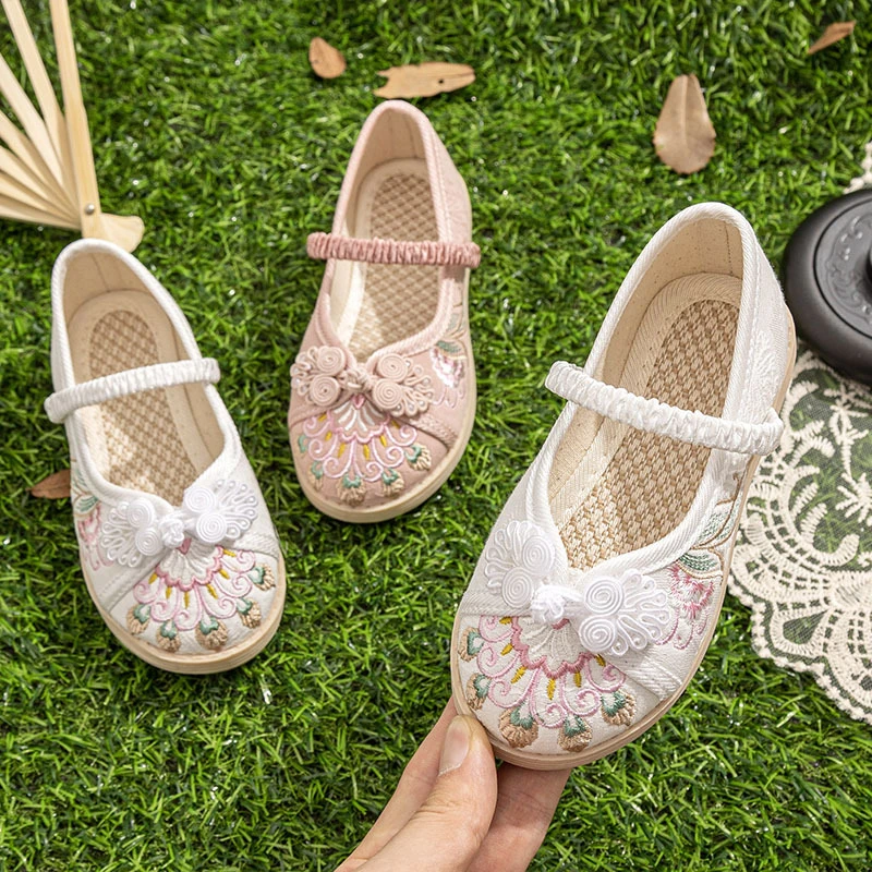 汉服鞋子女童古装儿童绣花鞋古风老北京布鞋小公主唐装马面裙配鞋