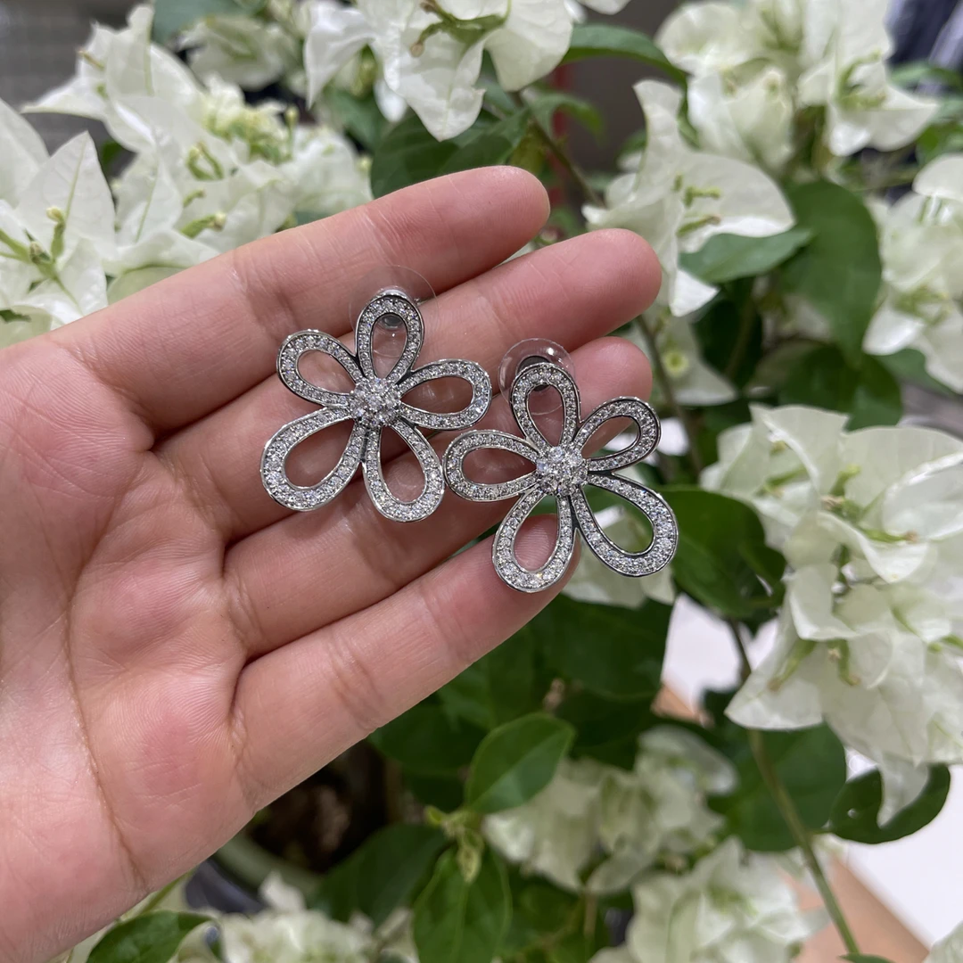 铜合金耳饰 YOUNG DODO杨多多耳钉小众设计师