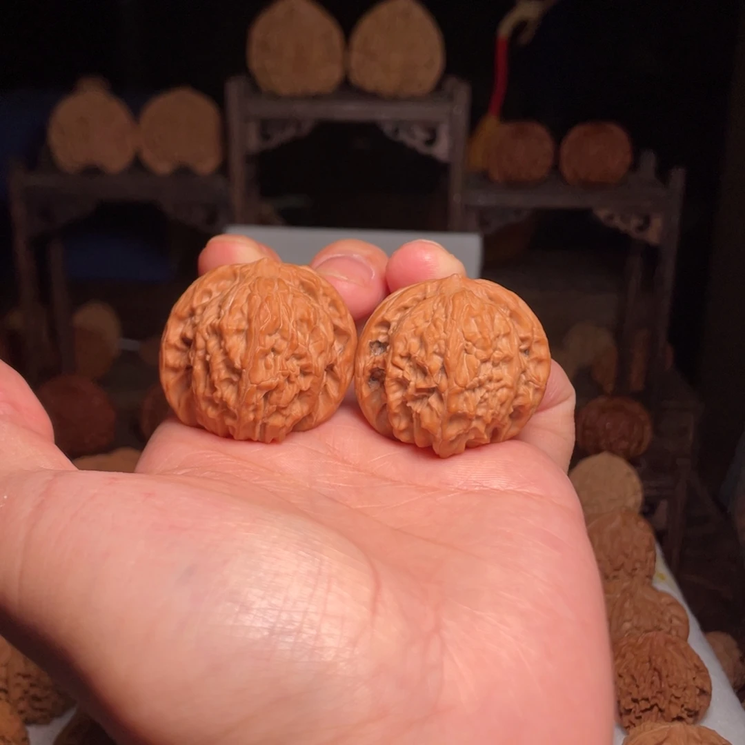 文玩核桃吊坠磨盘