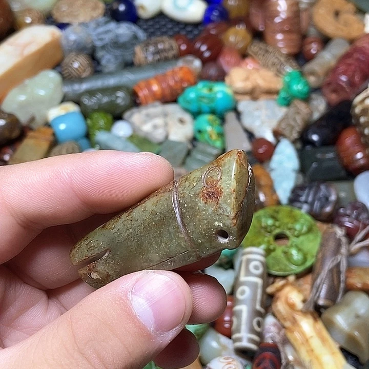和田玉未镶嵌颈饰143