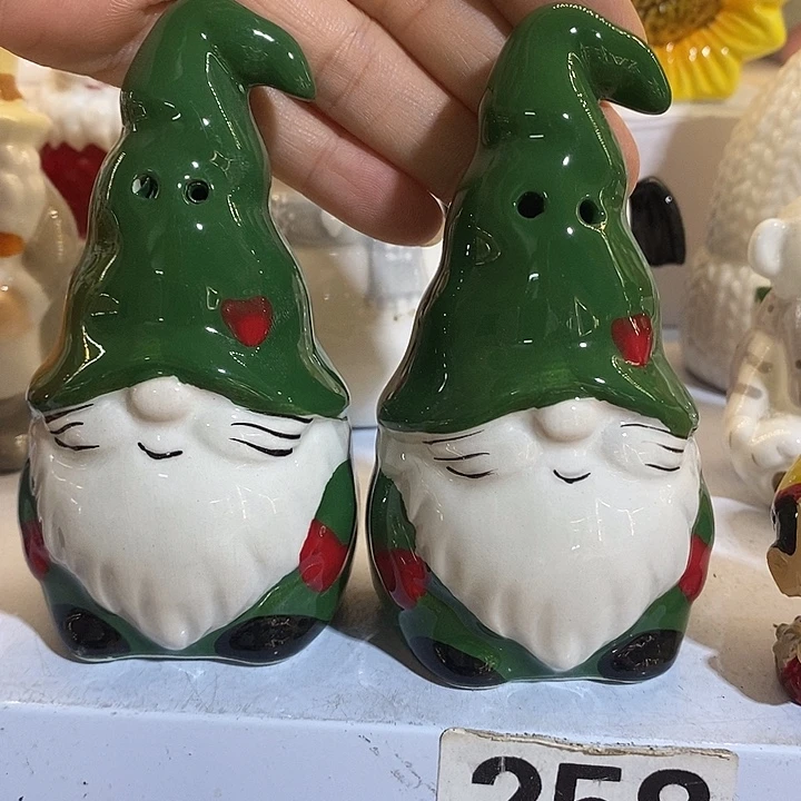 陶瓷微瑕介意慎拍微瑕