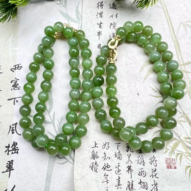 ZJJ39俄料碧玉粉绿项链9mm+多样性发其一