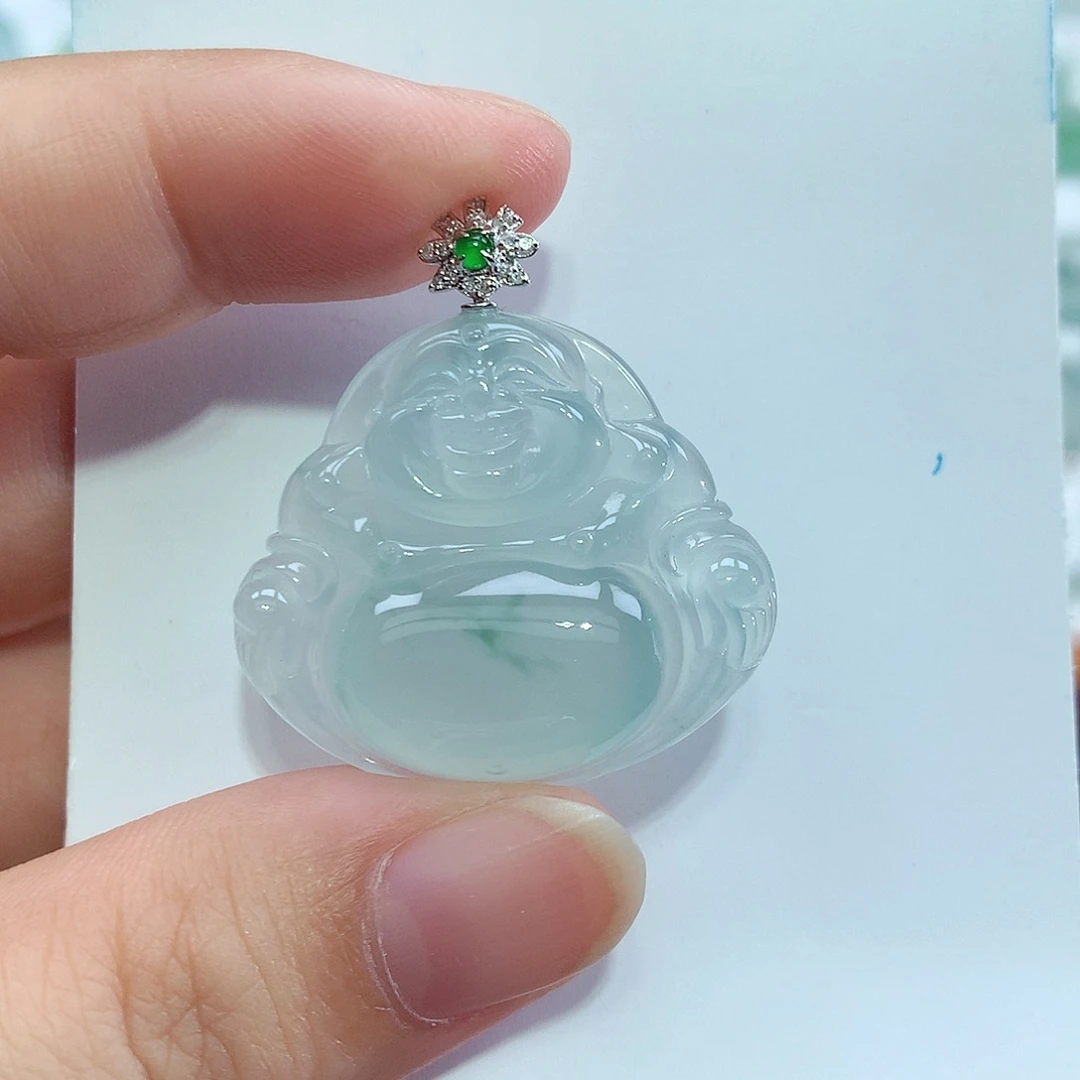 翡翠18K金镶嵌颈饰佛