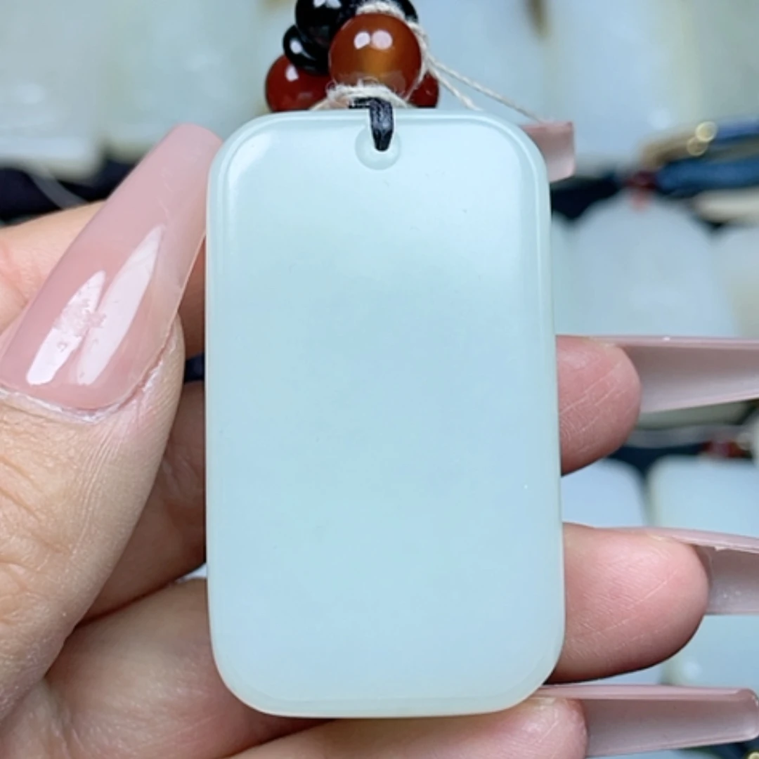 【闪购商品】颈饰未镶嵌和田玉