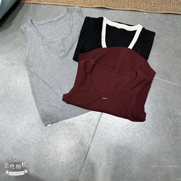 【慕.我们的店】百搭针织背心（不退不换）