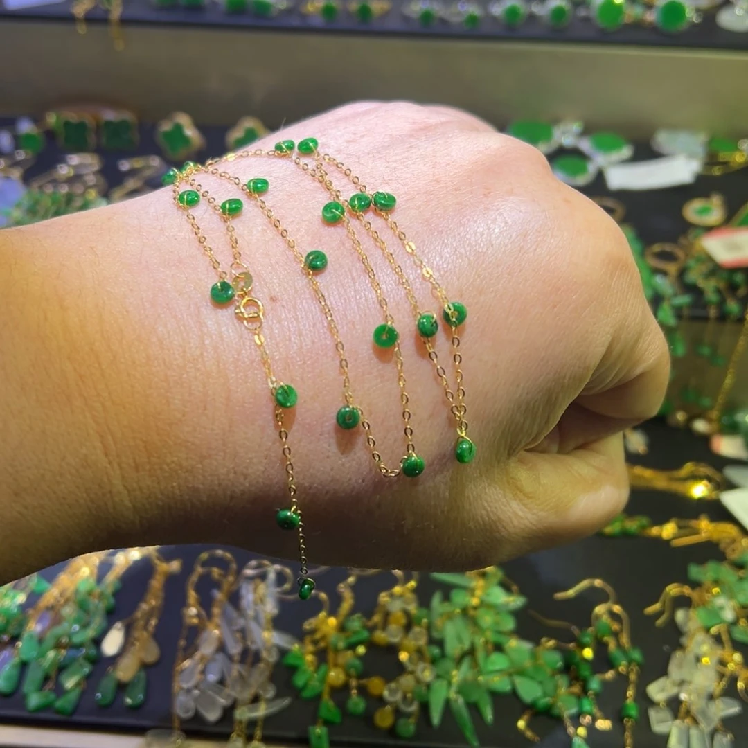 颈饰18K金镶嵌翡翠小*1满天星45c m