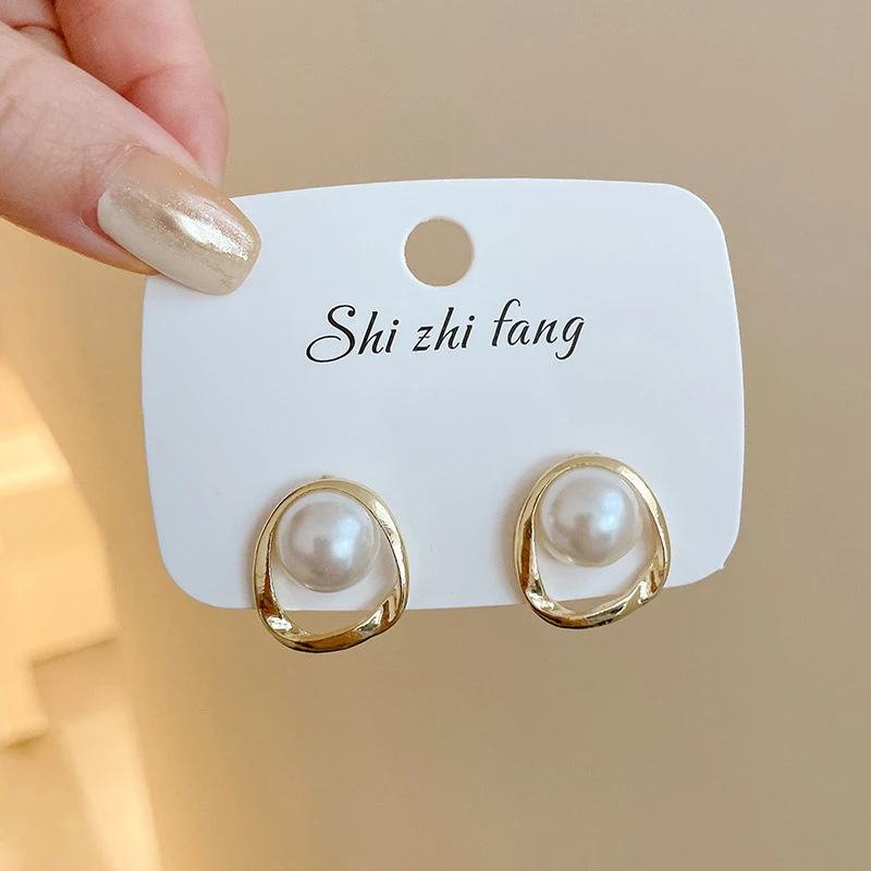 合金仿珍珠耳饰 仿珍珠高级感耳环s925银小香风耳钉合金小众耳饰