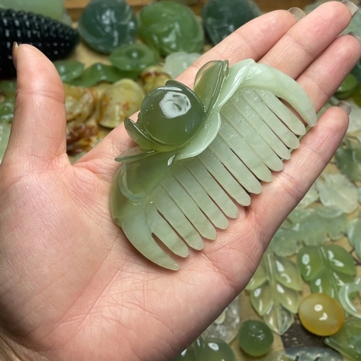 蛇纹石玉合金颈饰