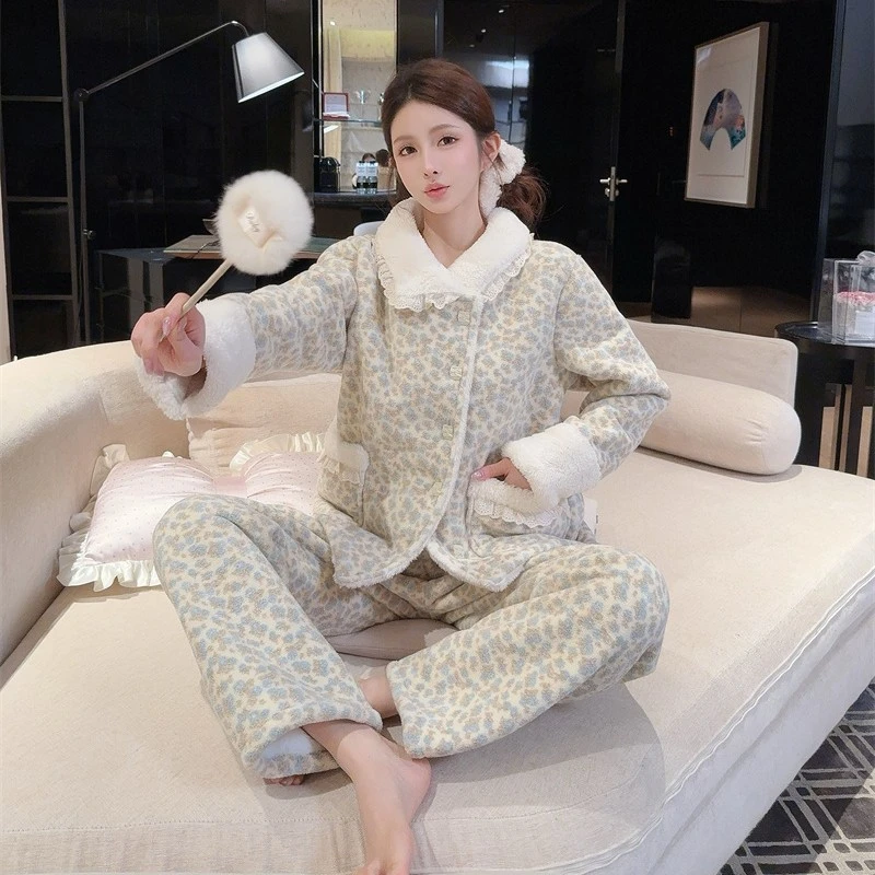 【奶油花花】冬季小清新加厚休闲保暖毛雪莉绒睡衣女甜美外穿家居服