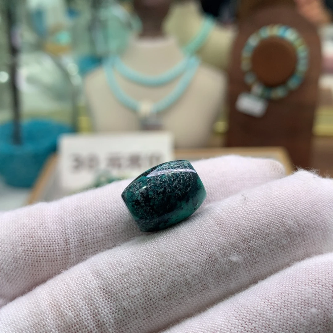 绿松石未镶嵌饰品