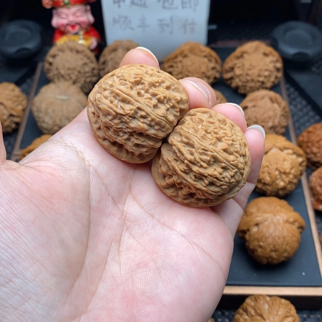 文玩核桃把件全品白狮子38尺