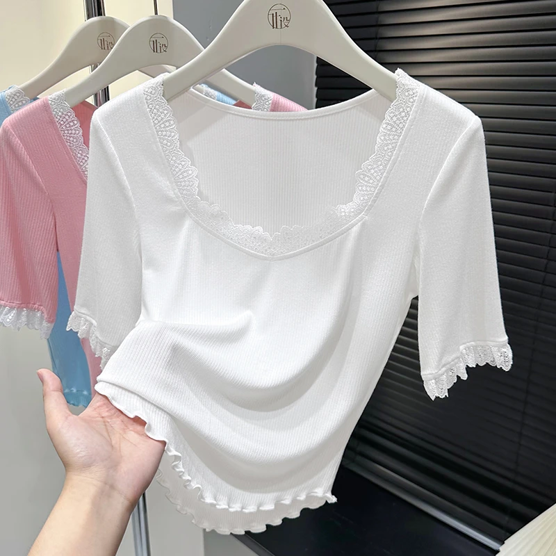 白色蕾丝拼接方领打底衫女夏季新款木耳边针织短上衣百搭软糯内搭