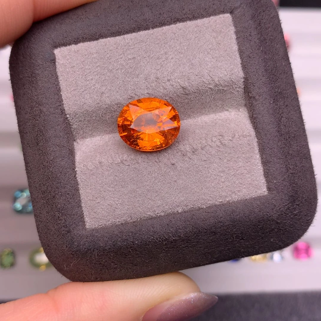 石榴石裸石未镶嵌5.64克拉