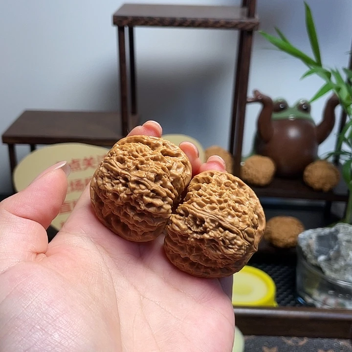 彭***】桃核把件南疆41闪35