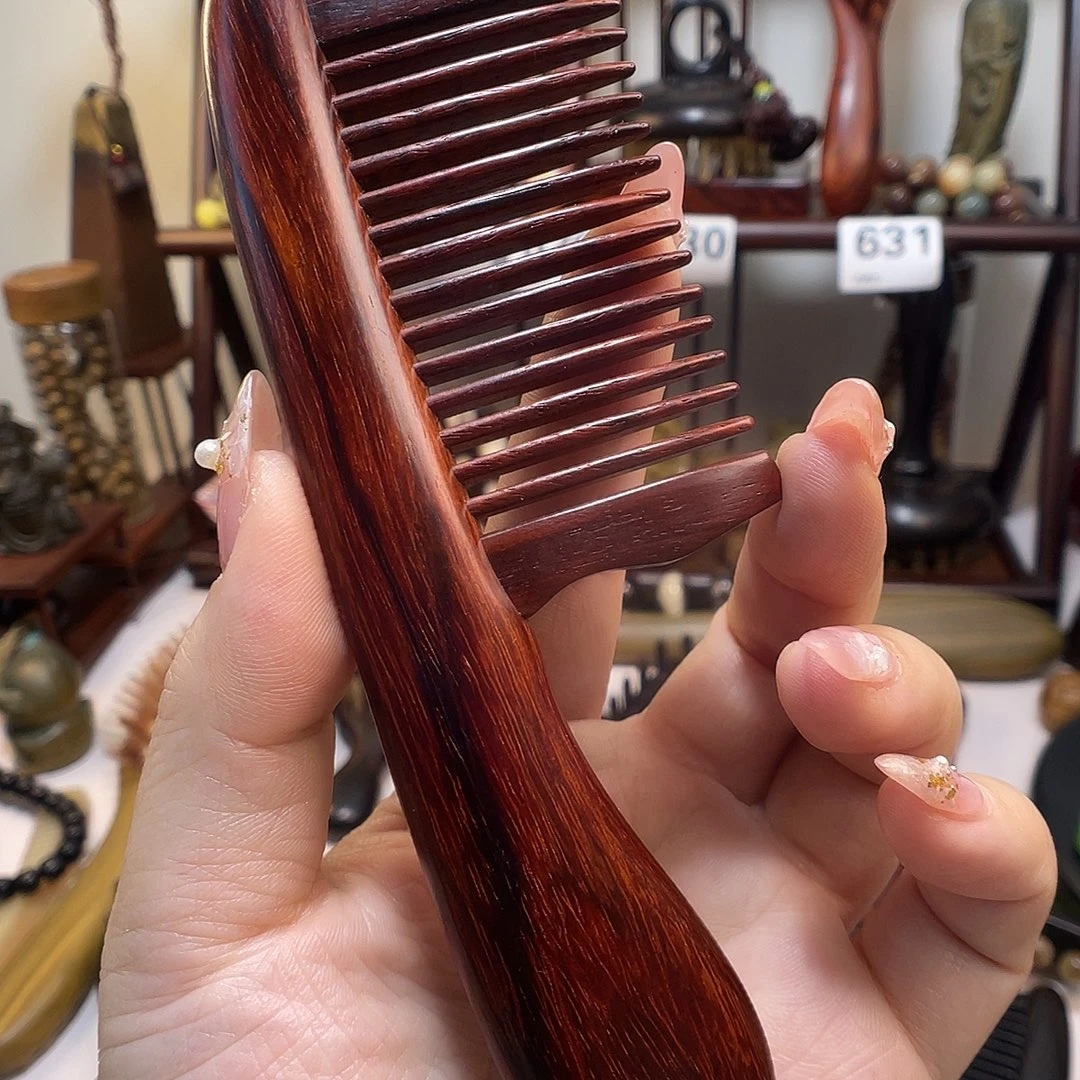 缥***缈印度小叶紫檀金星料 小把梳