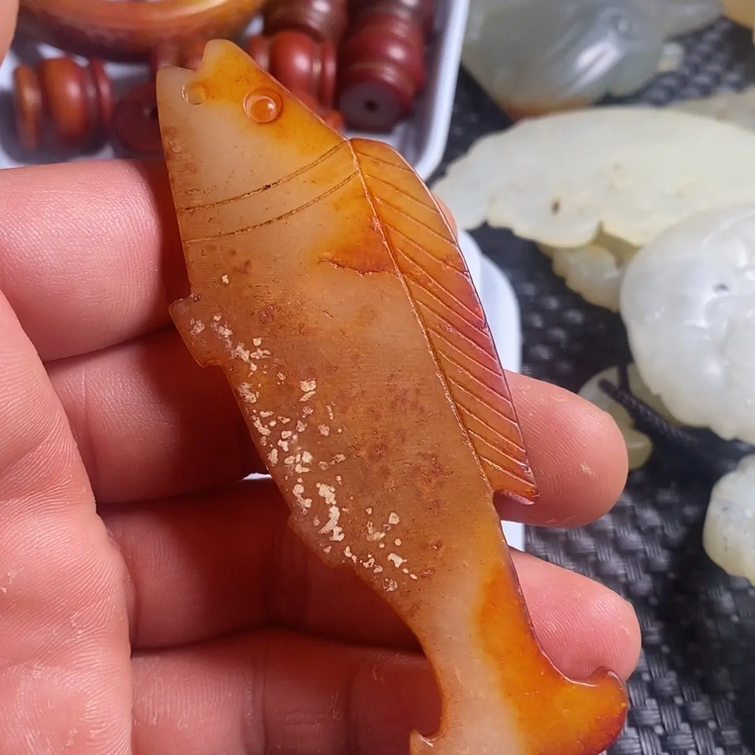 蛇纹石玉合金颈饰