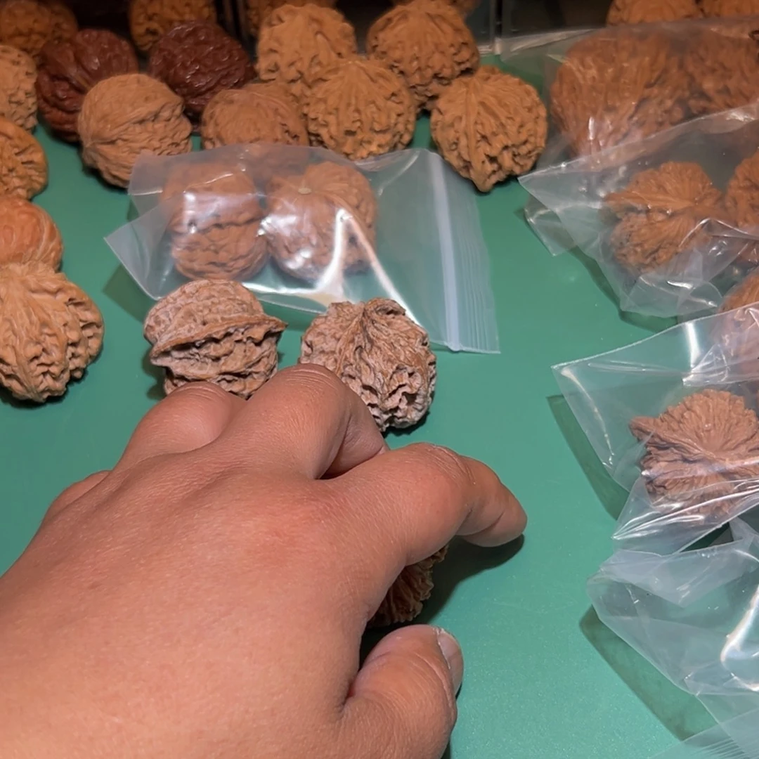 文玩核桃把件四座楼38