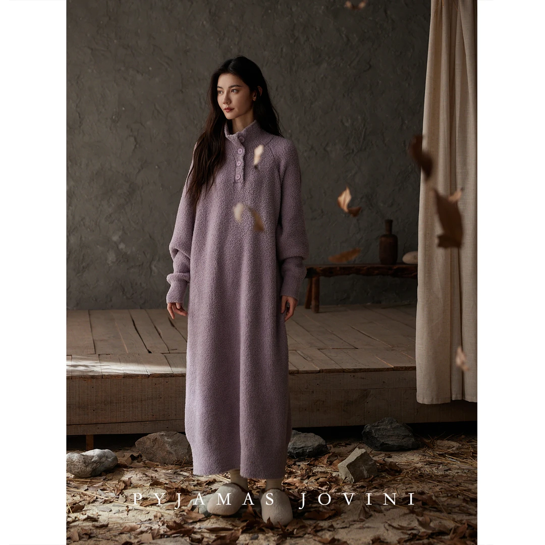 俏薇妮立领睡裙女冬季款紫色柔软保暖半边绒珊瑚绒睡衣2025年新款