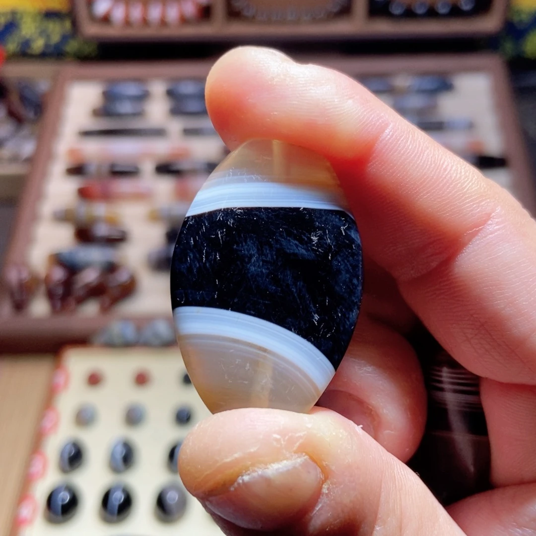 玛瑙/玉髓颈饰未镶嵌滕****）