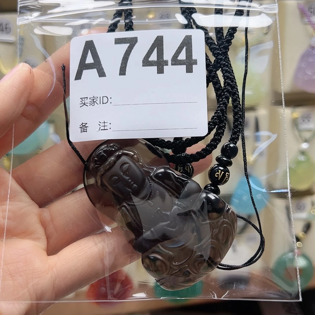 黑曜岩颈饰合金m**o观音吊坠