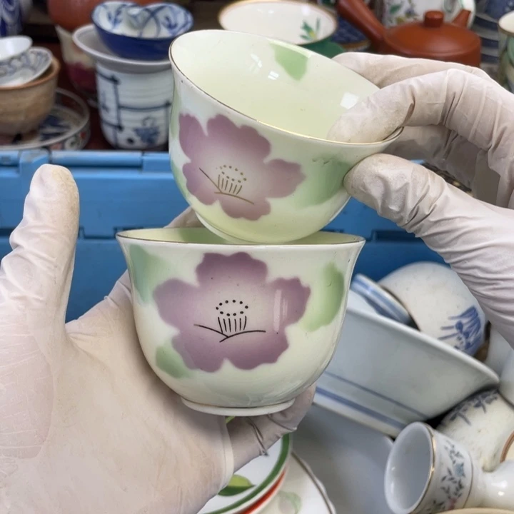他家瓷器真美….开播了
