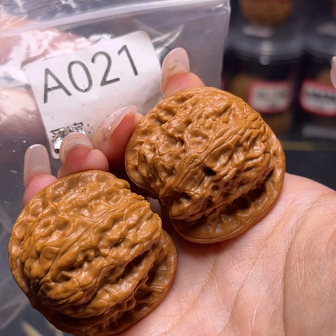 文玩核桃吊坠野狼41