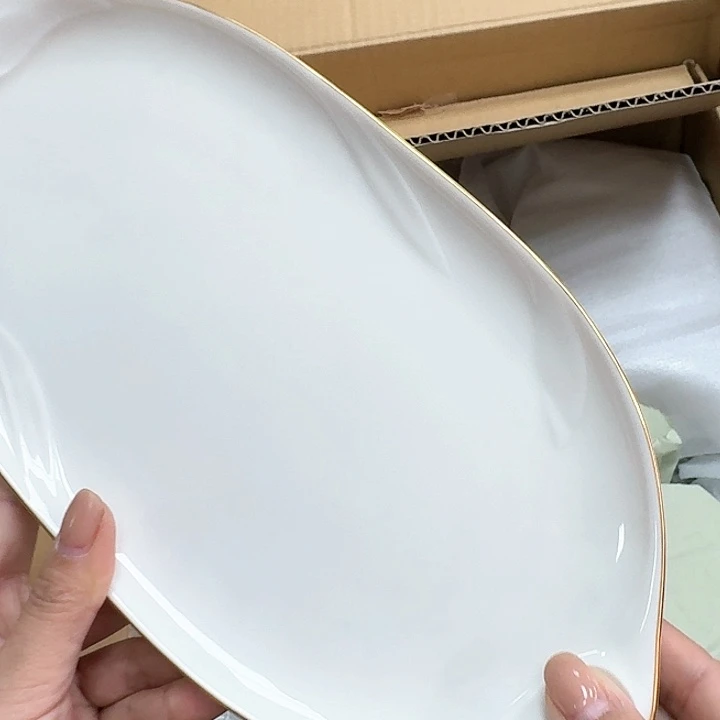 V***i瓷器。