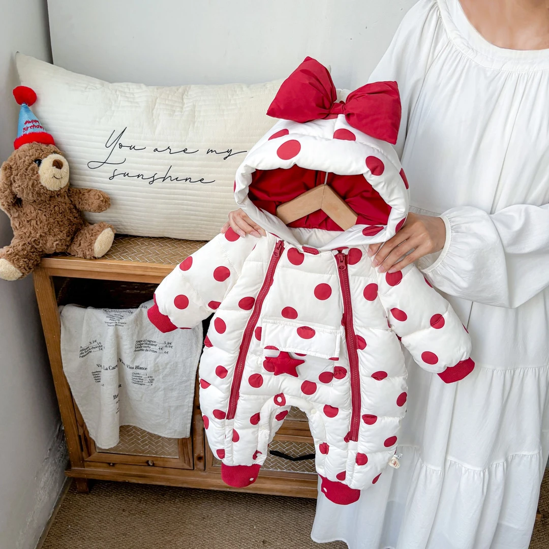 婴儿衣服冬装婴幼儿连体衣夹棉宝宝哈衣爬服秋冬季连帽公主外出服