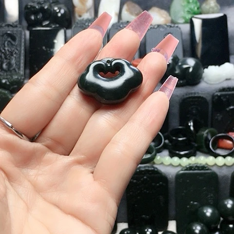 【闪购商品】未镶嵌手链和田玉
