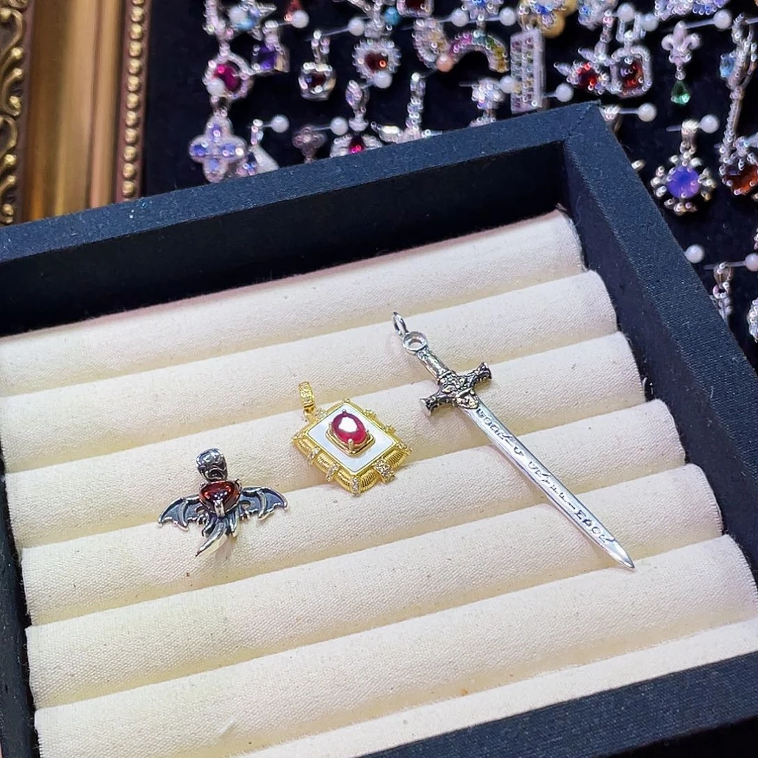 N***n925银N宝的新首饰吊坠