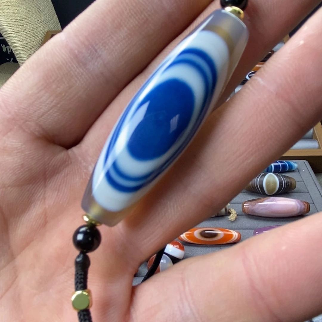 玛瑙/玉髓颈饰未镶嵌青**?