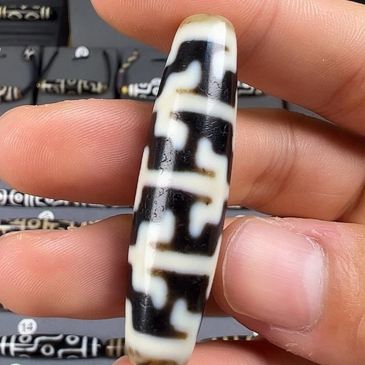 终***见未镶嵌颈饰玛瑙/玉髓