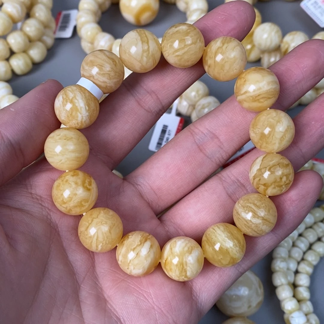 未镶嵌琥珀珠宝奇石