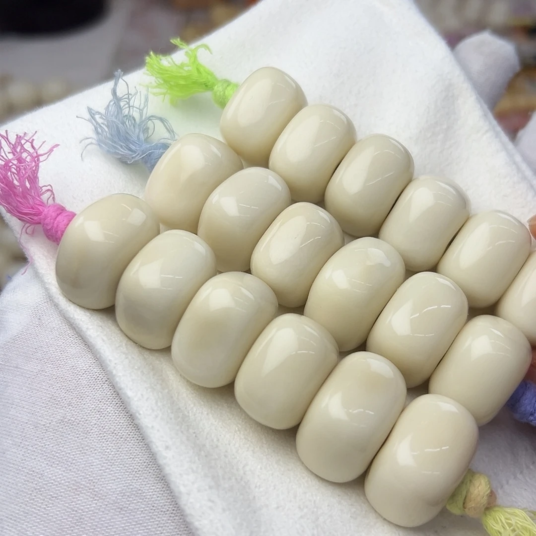 吊坠菩提根/象牙果22左右藏口糖葫芦