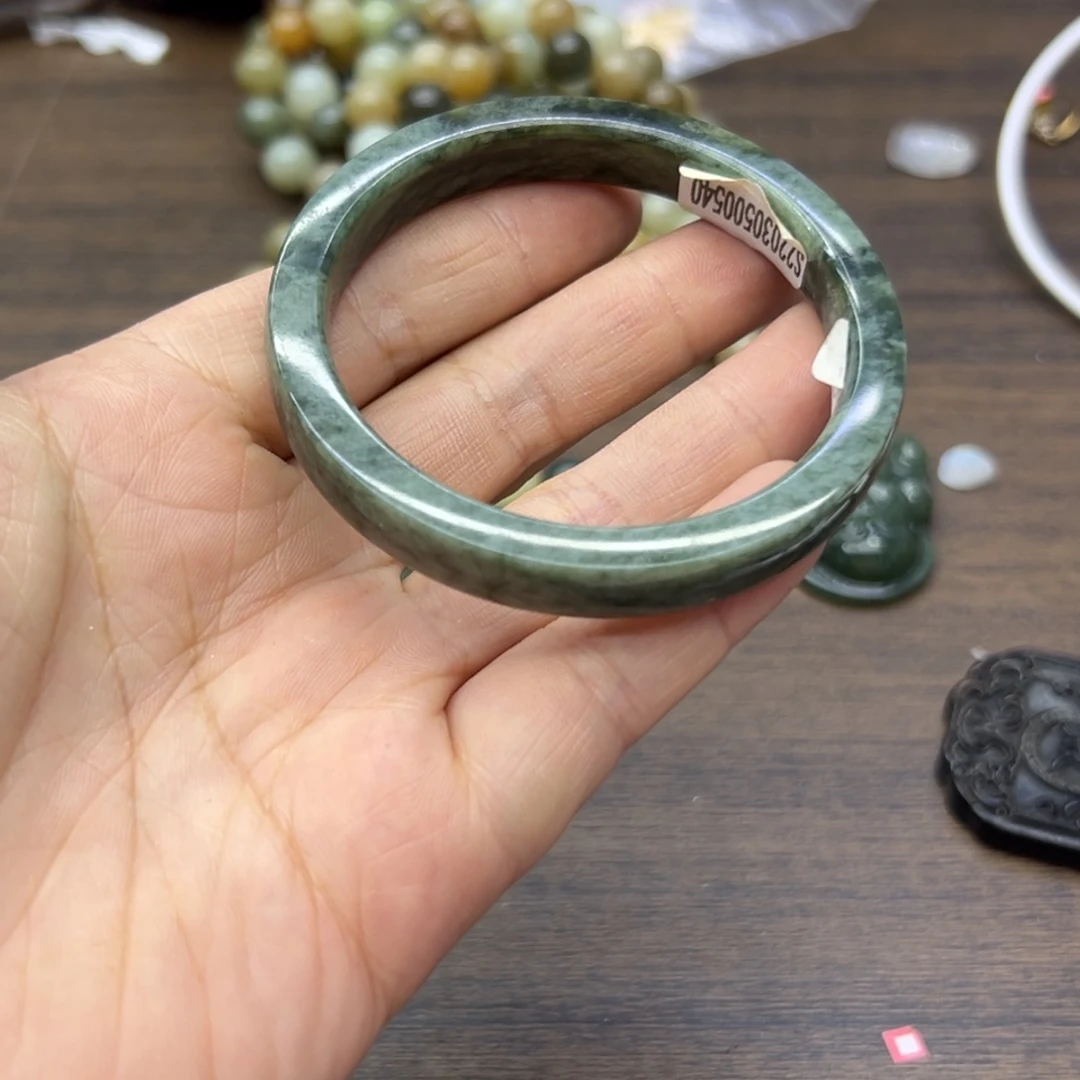 和田玉未镶嵌手镯57.9圈围283微瑕